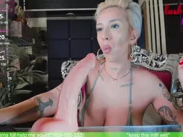cam to cam sexiness with Girls streamers. Explore the newest collection of intense camshows from our capable horny hosts.