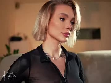 Featured cam rooms: try the satisfaction of chatting and cam 2 cam with our adorable streamers, who will teach you all about attraction and dreams with their hot curves.