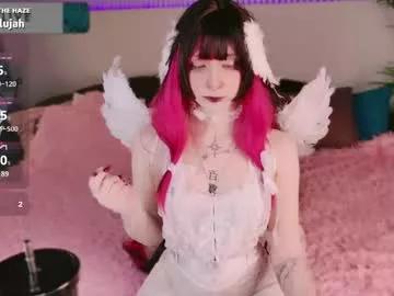 cam to cam sexiness with Girls streamers. Explore the newest collection of intense camshows from our capable horny hosts.