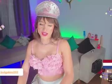 cam to cam sexiness with Girls streamers. Explore the newest collection of intense camshows from our capable horny hosts.
