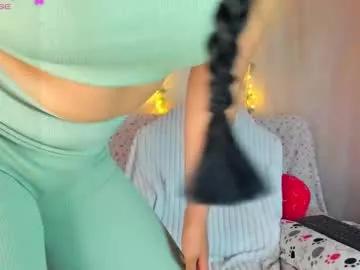 cam to cam sexiness with Girls streamers. Explore the newest collection of intense camshows from our capable horny hosts.
