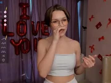 cam to cam sexiness with Girls streamers. Explore the newest collection of intense camshows from our capable horny hosts.