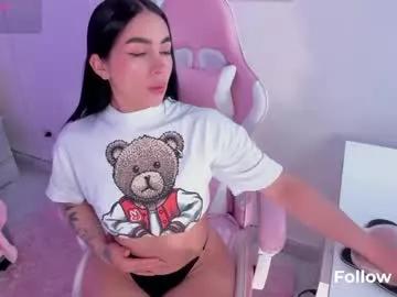 cam to cam sexiness with Girls streamers. Explore the newest collection of intense camshows from our capable horny hosts.