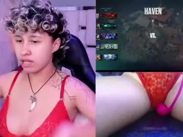 cam to cam sexiness with Girls streamers. Explore the newest collection of intense camshows from our capable horny hosts.
