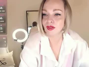 cam to cam sexiness with Girls streamers. Explore the newest collection of intense camshows from our capable horny hosts.