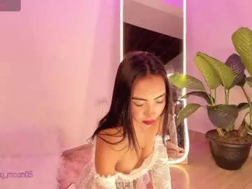 cam to cam sexiness with Girls streamers. Explore the newest collection of intense camshows from our capable horny hosts.