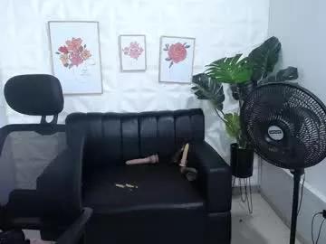 cam to cam sexiness with Girls streamers. Explore the newest collection of intense camshows from our capable horny hosts.