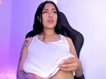 cam to cam sexiness with Girls streamers. Explore the newest collection of intense camshows from our capable horny hosts.