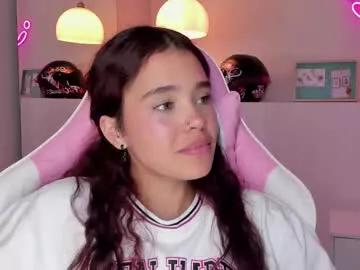 cam to cam sexiness with Girls streamers. Explore the newest collection of intense camshows from our capable horny hosts.