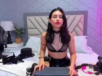 cam to cam sexiness with Girls streamers. Explore the newest collection of intense camshows from our capable horny hosts.