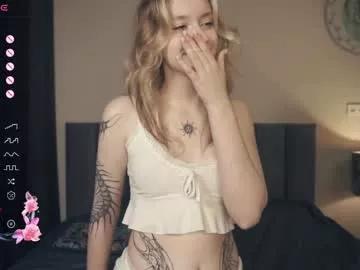 Try the thrill of couples free webcams with our free cam shows, featuring enticing experiences and adorable cam hosts.