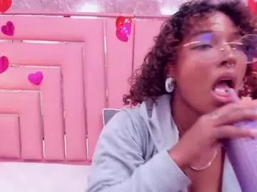 cam to cam sexiness with Girls streamers. Explore the newest collection of intense camshows from our capable horny hosts.