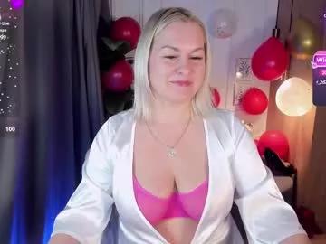 cam to cam sexiness with Girls streamers. Explore the newest collection of intense camshows from our capable horny hosts.