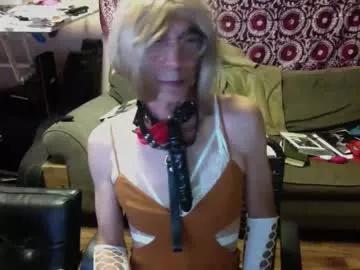 cam to cam sexiness with Girls streamers. Explore the newest collection of intense camshows from our capable horny hosts.