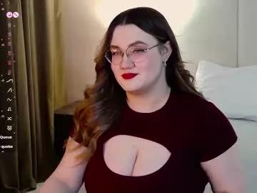 cam to cam sexiness with Girls streamers. Explore the newest collection of intense camshows from our capable horny hosts.