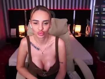 cam to cam sexiness with Girls streamers. Explore the newest collection of intense camshows from our capable horny hosts.