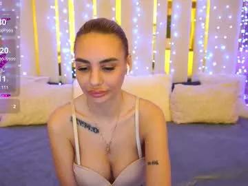 cam to cam sexiness with Girls streamers. Explore the newest collection of intense camshows from our capable horny hosts.
