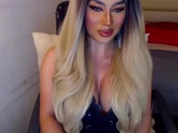 cam to cam sexiness with Girls streamers. Explore the newest collection of intense camshows from our capable horny hosts.