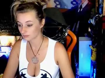 cam to cam sexiness with Girls streamers. Explore the newest collection of intense camshows from our capable horny hosts.