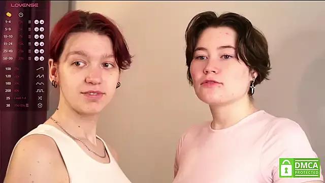 2_girls_2_toys from StripChat is Freechat
