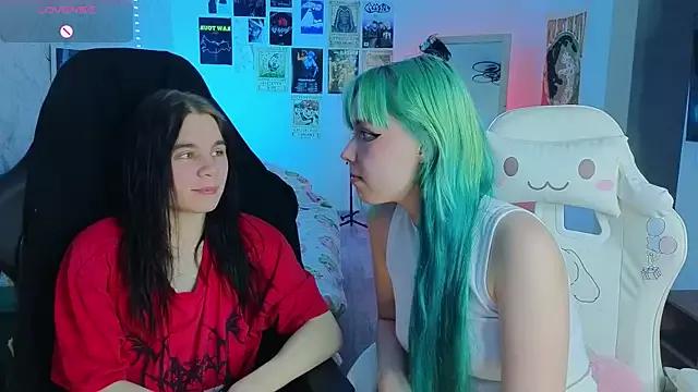 cam to cam sexiness with Girls streamers. Explore the newest collection of intense camshows from our capable horny hosts.