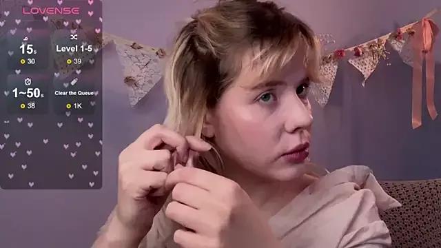 cam to cam sexiness with Girls streamers. Explore the newest collection of intense camshows from our capable horny hosts.