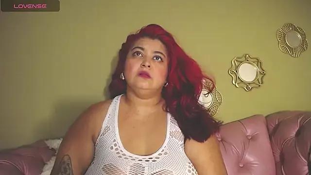 _hannacurvy from StripChat is Freechat
