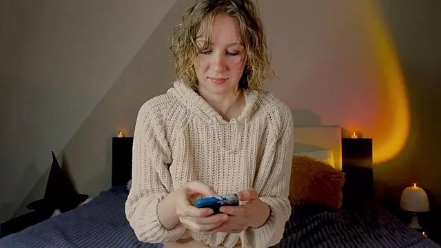 cam to cam sexiness with Girls streamers. Explore the newest collection of intense camshows from our capable horny hosts.