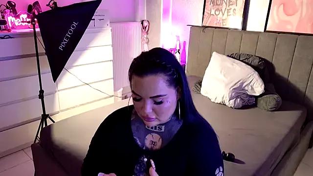 cam to cam sexiness with Girls streamers. Explore the newest collection of intense camshows from our capable horny hosts.