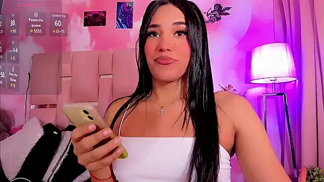 cam to cam sexiness with Girls streamers. Explore the newest collection of intense camshows from our capable horny hosts.