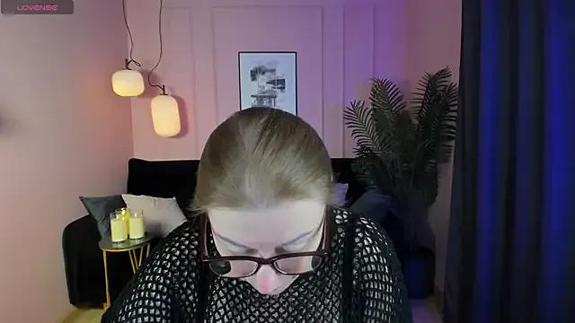cam to cam sexiness with Girls streamers. Explore the newest collection of intense camshows from our capable horny hosts.