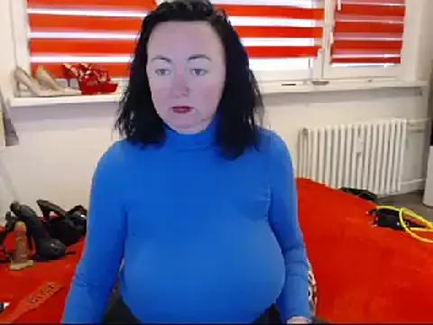 cam to cam sexiness with Girls streamers. Explore the newest collection of intense camshows from our capable horny hosts.