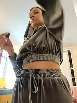cam to cam sexiness with Girls streamers. Explore the newest collection of intense camshows from our capable horny hosts.