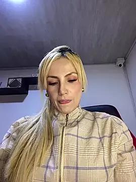 cam to cam sexiness with Girls streamers. Explore the newest collection of intense camshows from our capable horny hosts.