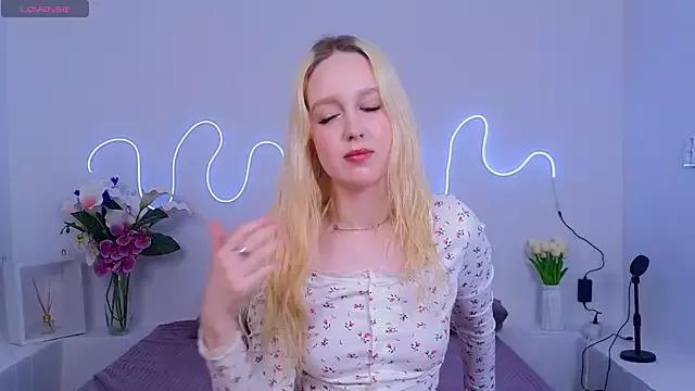 cam to cam sexiness with Girls streamers. Explore the newest collection of intense camshows from our capable horny hosts.