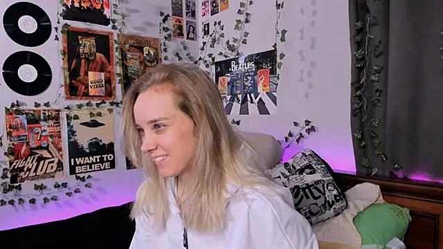 cam to cam sexiness with Girls streamers. Explore the newest collection of intense camshows from our capable horny hosts.
