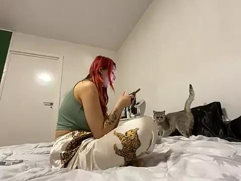 cam to cam sexiness with Girls streamers. Explore the newest collection of intense camshows from our capable horny hosts.