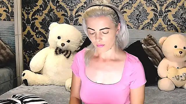 cam to cam sexiness with Girls streamers. Explore the newest collection of intense camshows from our capable horny hosts.