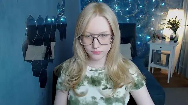 cam to cam sexiness with Girls streamers. Explore the newest collection of intense camshows from our capable horny hosts.