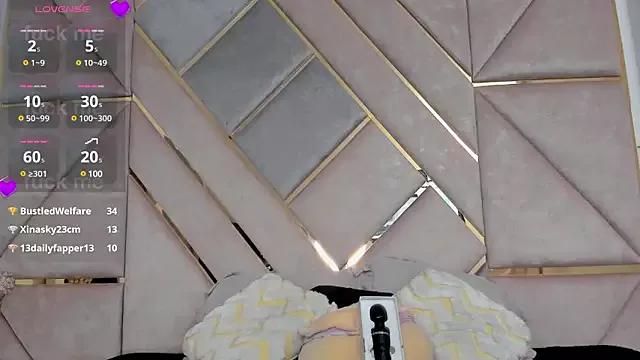 AmberAdams_ from StripChat is Freechat