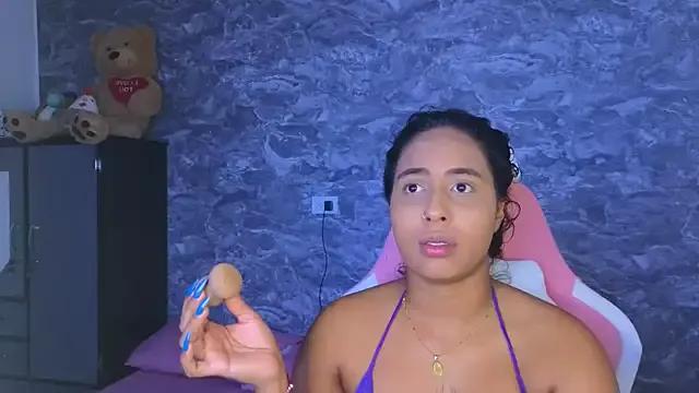 Amelia_Sweetxx from StripChat is Freechat