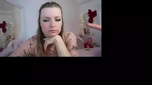 cam to cam sexiness with Girls streamers. Explore the newest collection of intense camshows from our capable horny hosts.