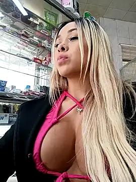 cam to cam sexiness with Girls streamers. Explore the newest collection of intense camshows from our capable horny hosts.