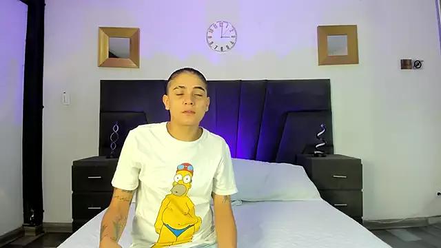 AndreaAndKarina from StripChat is Freechat
