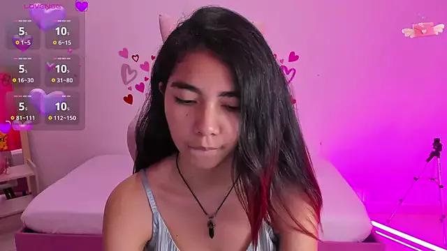 andromeda_meyer from StripChat is Freechat