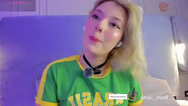 Ania_jones from StripChat is Freechat