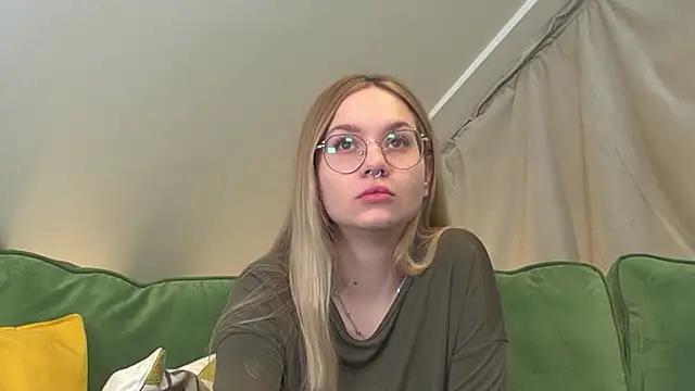 cam to cam sexiness with Girls streamers. Explore the newest collection of intense camshows from our capable horny hosts.
