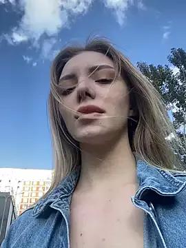 annsunbaby from StripChat is Freechat