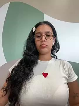 Annya-sweet from StripChat is Freechat