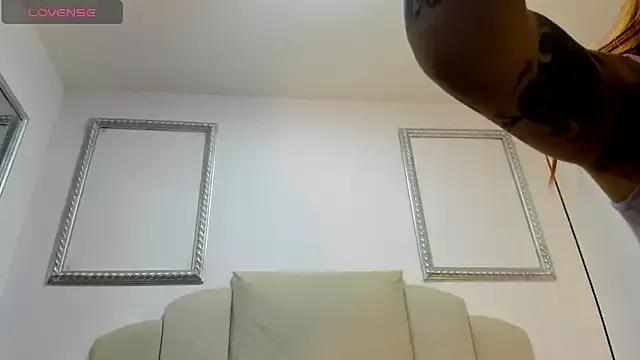Anto_kira from StripChat is Freechat